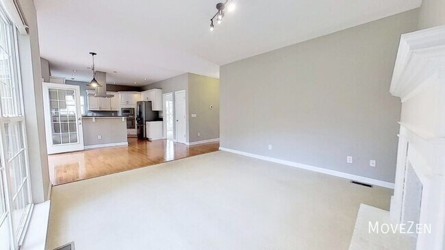 Building Photo - 10516 Rougemont Ln
