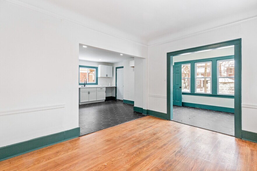 Building Photo - 4767 Sturtevant St