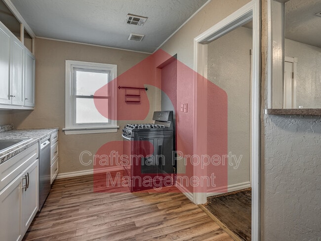 Building Photo - 3132 NW 28th St