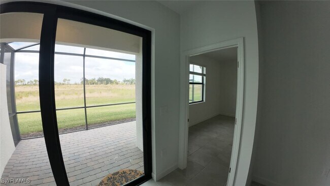 Building Photo - 19552 Hinkley Dr