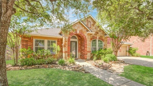 Building Photo - 2422 Monarch Terrace Dr