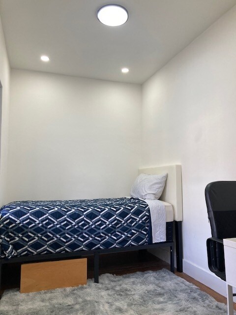 Building Photo - 2704 Channing Way