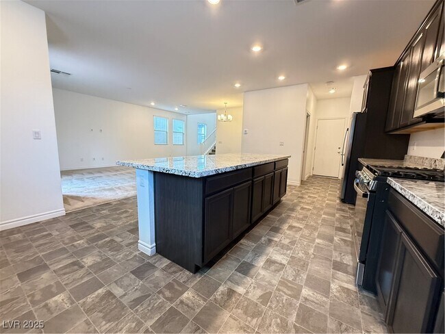 Building Photo - 2852 Amphion Ct
