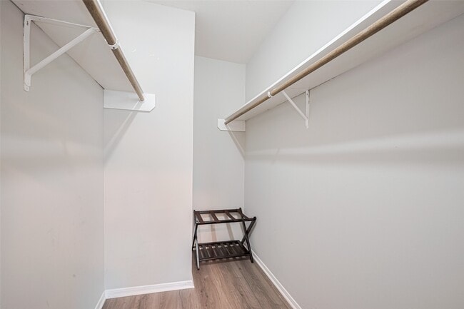 Building Photo - 14688 Perthshire Rd