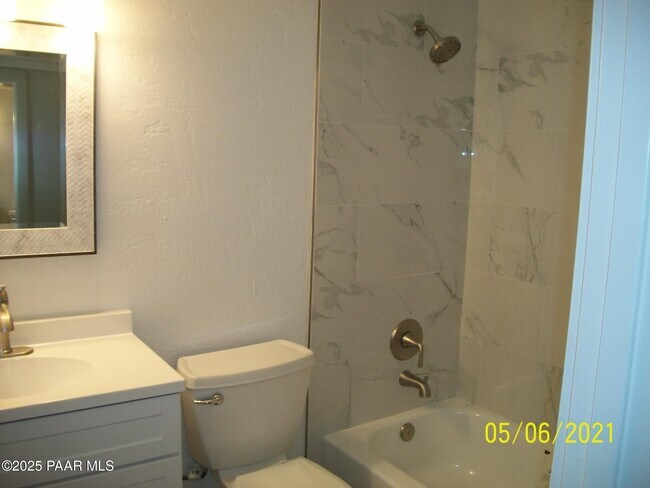Building Photo - 5270 Diamond Dr
