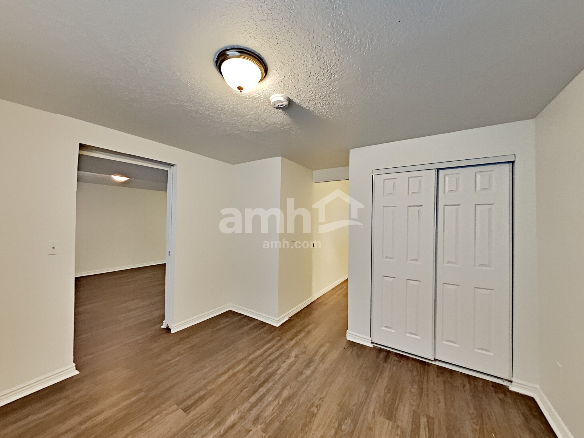 Building Photo - 4384 Maple Dr