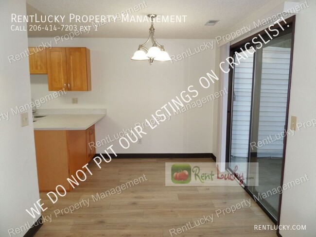 Building Photo - 33033 22nd Pl S