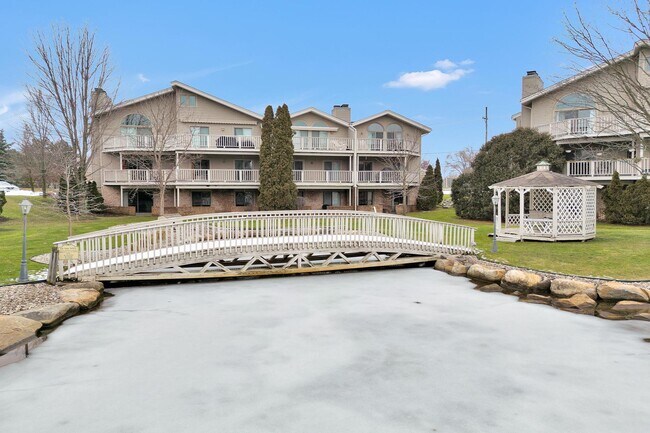 Building Photo - 21096 Boulder Cir