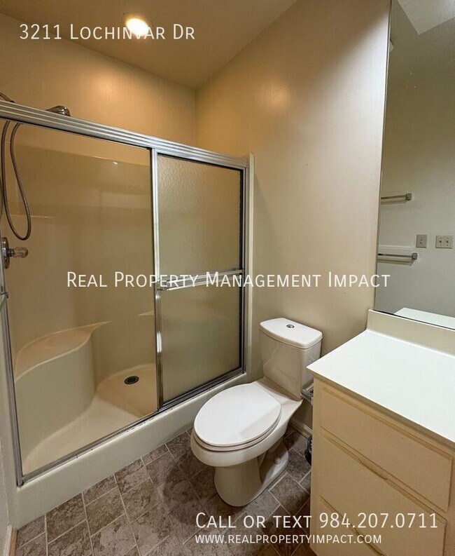 Building Photo - 3211 Lochinvar Dr
