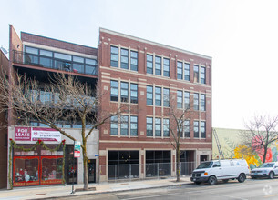 Building Photo - Prime Southport Corridor newer constructio...