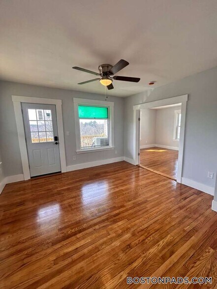 Building Photo - 67 Fairlawn Ave