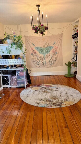 Building Photo - 19 S Midland Ave