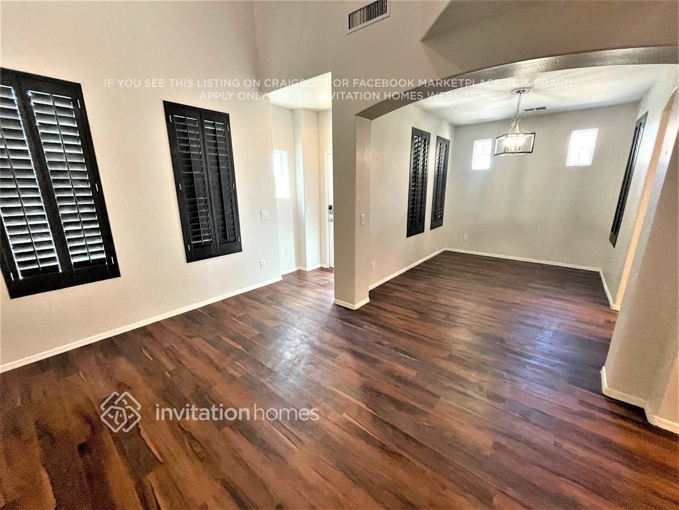 Building Photo - 1757 S Voyager Dr