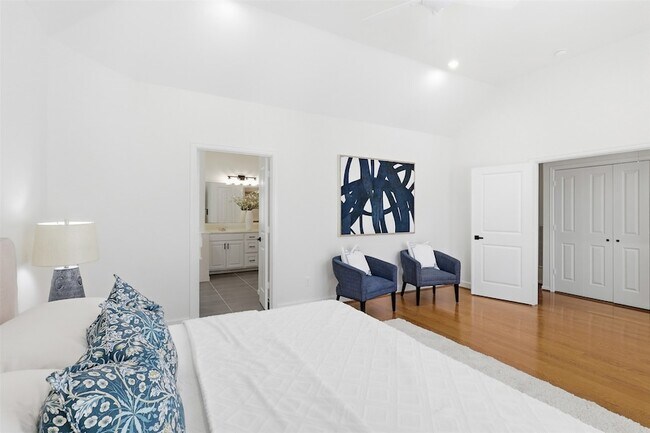 Building Photo - 1110 Birdsall St