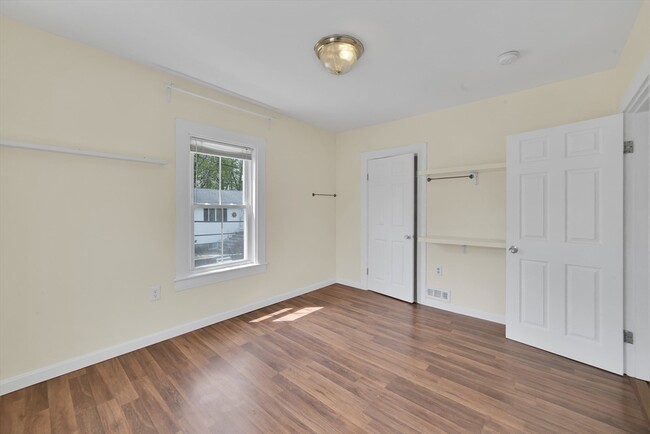 Building Photo - 61-63 Albertina St