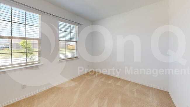 Building Photo - 936 Longleaf Ln