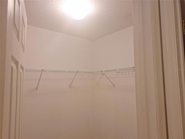 Building Photo - 622 Tamarin Ln