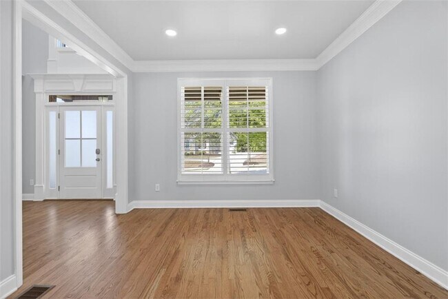 Building Photo - 4537 Grandview Pkwy