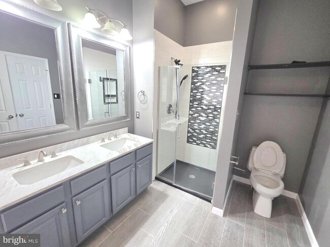 Building Photo - 676 McLeary Square SE