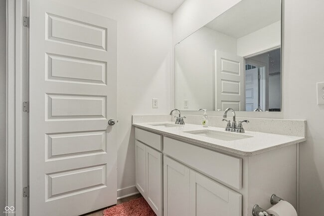 Building Photo - 4544 Nokes Pl