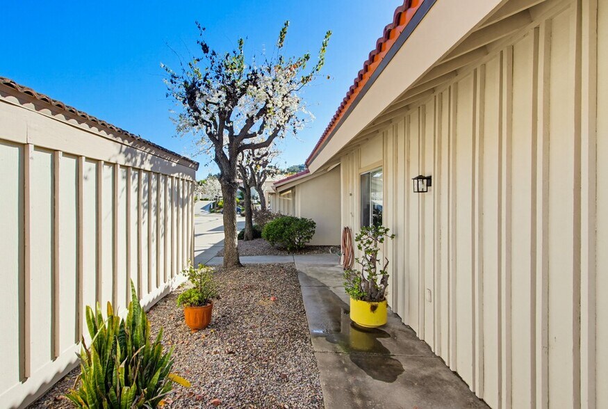 Building Photo - 17440 Plaza Cerado