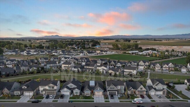 Building Photo - 10238 Hazy Gln Dr