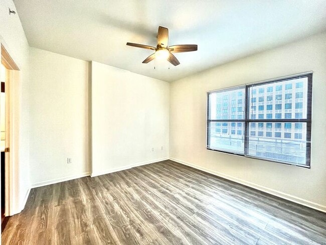 Building Photo - 3040 Peachtree Rd
