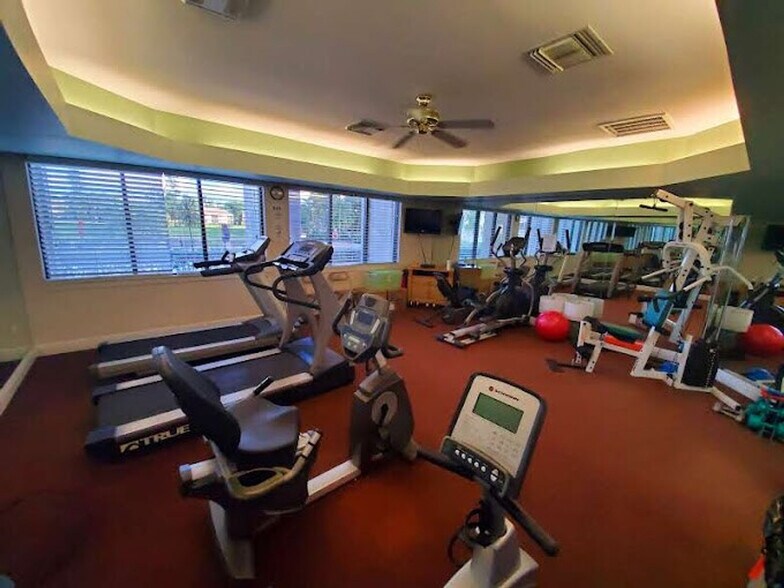 Building Photo - 16999 Terraverde Cir