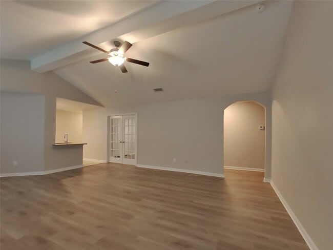 Building Photo - 23020 Shakespeare Dr