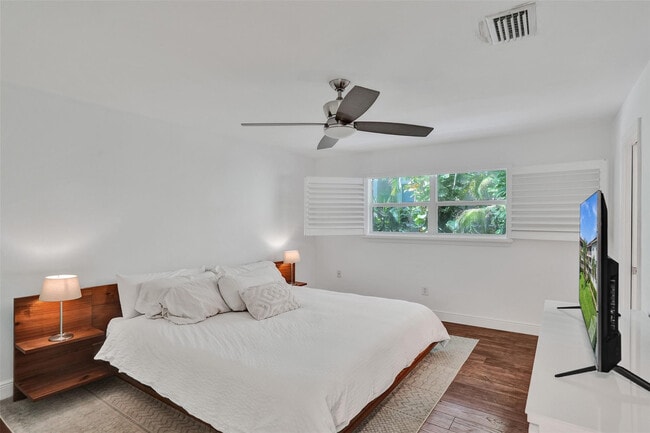 Building Photo - 2501 S Ocean Blvd