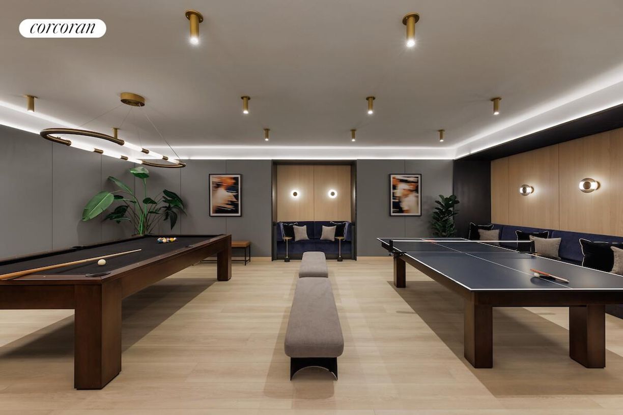 Building Photo - 380 4th Ave