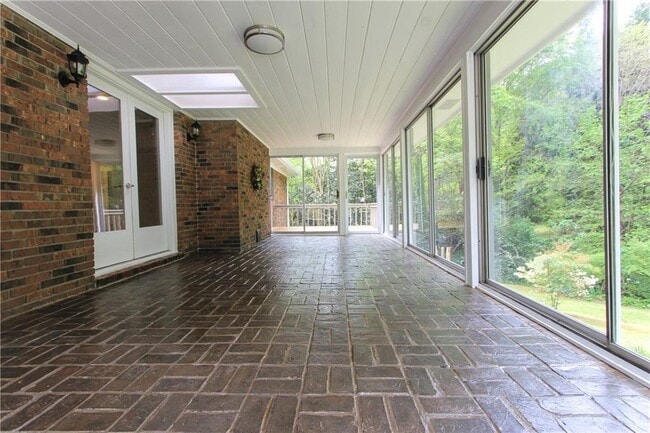 Building Photo - 1365 Timberland Dr