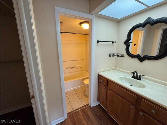 Building Photo - 4070 Looking Glass Ln