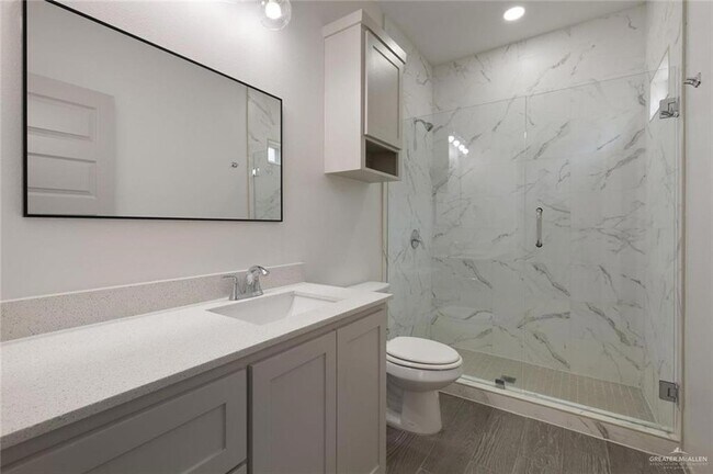 Building Photo - 740 N Alamo Rd