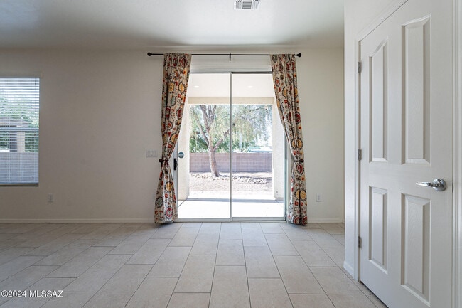 Building Photo - 2790 W Checkerspot Dr