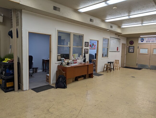 Building Photo - 1500 Wilson Ave