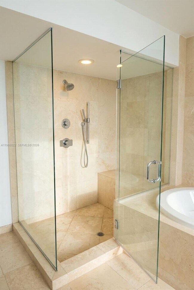 Building Photo - 450 Alton Rd