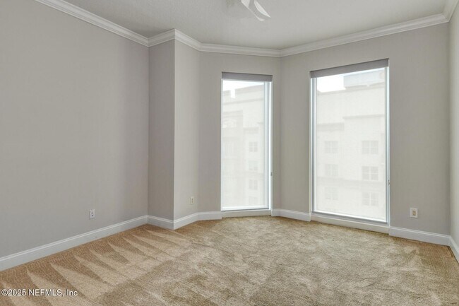 Building Photo - 1431 Riverplace Blvd