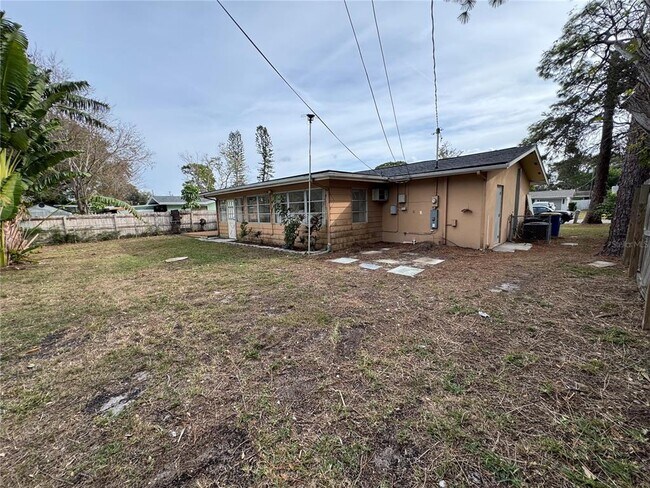 Building Photo - 1764 Thames St