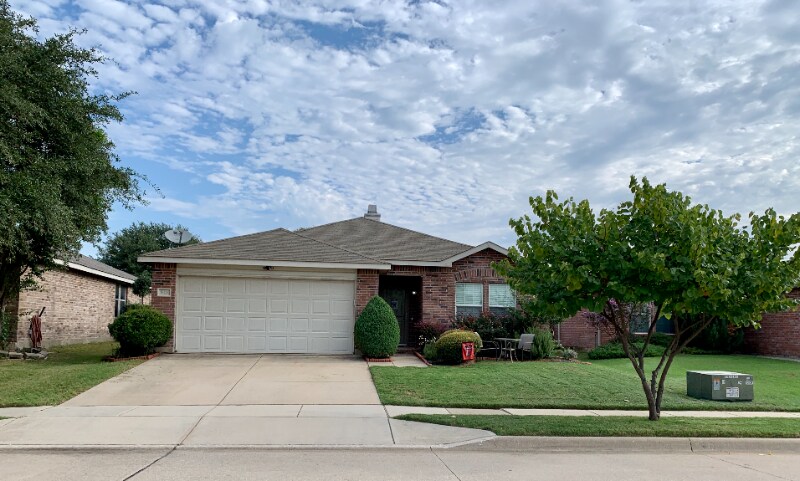 Primary Photo - 16448 Cowboy Trail