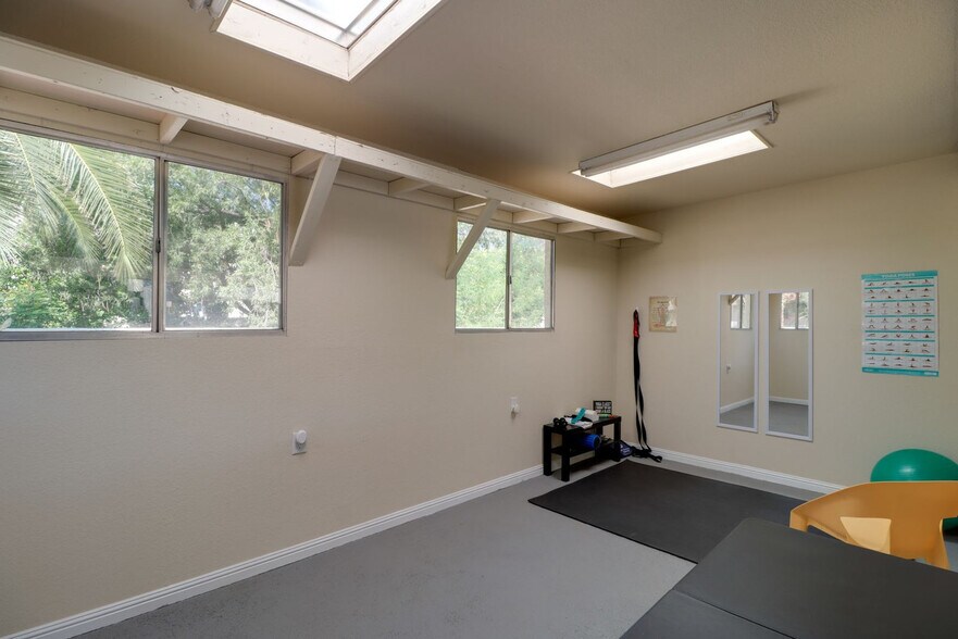 Building Photo - 2909 N Cascada Cir