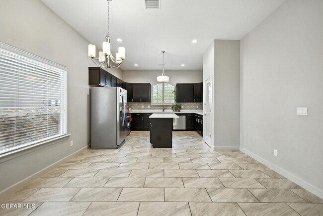 Building Photo - 13183 Wesleyan