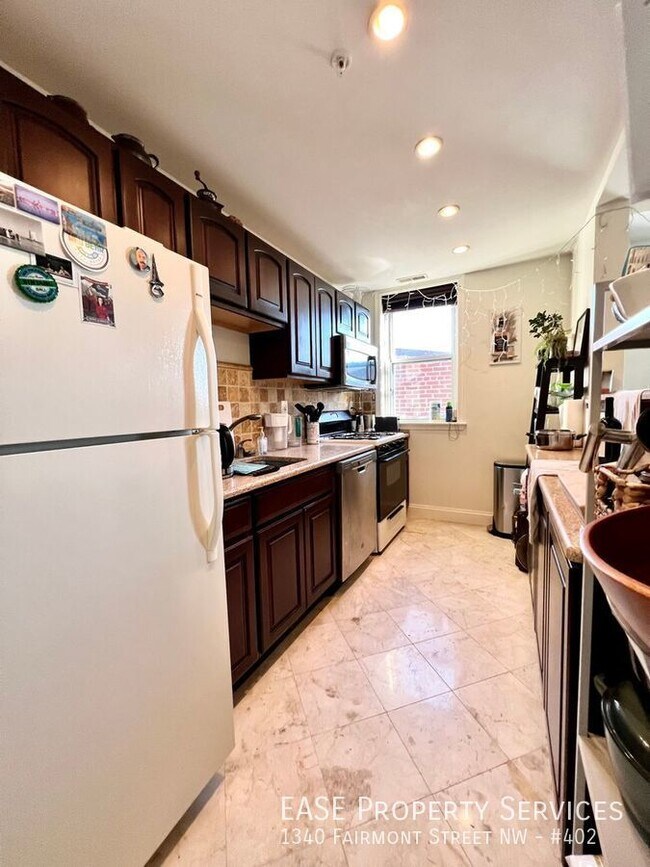 Building Photo - 1340 Fairmont St NW