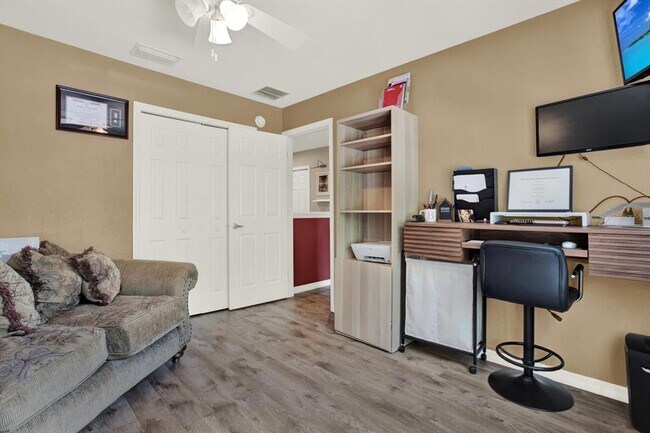 Building Photo - 3017 Mojave Oak Dr