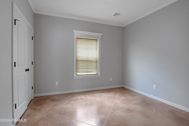 Building Photo - 109 Darlene Dr