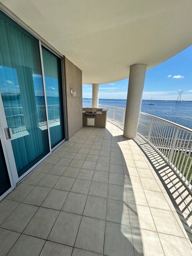 Building Photo - 6422 US-98