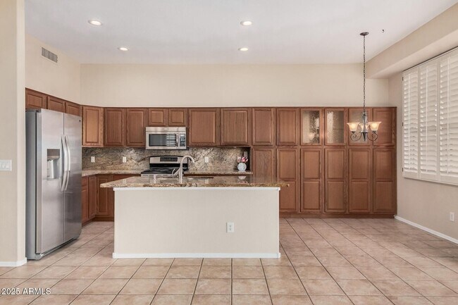 Building Photo - 6516 W Matilda Ln