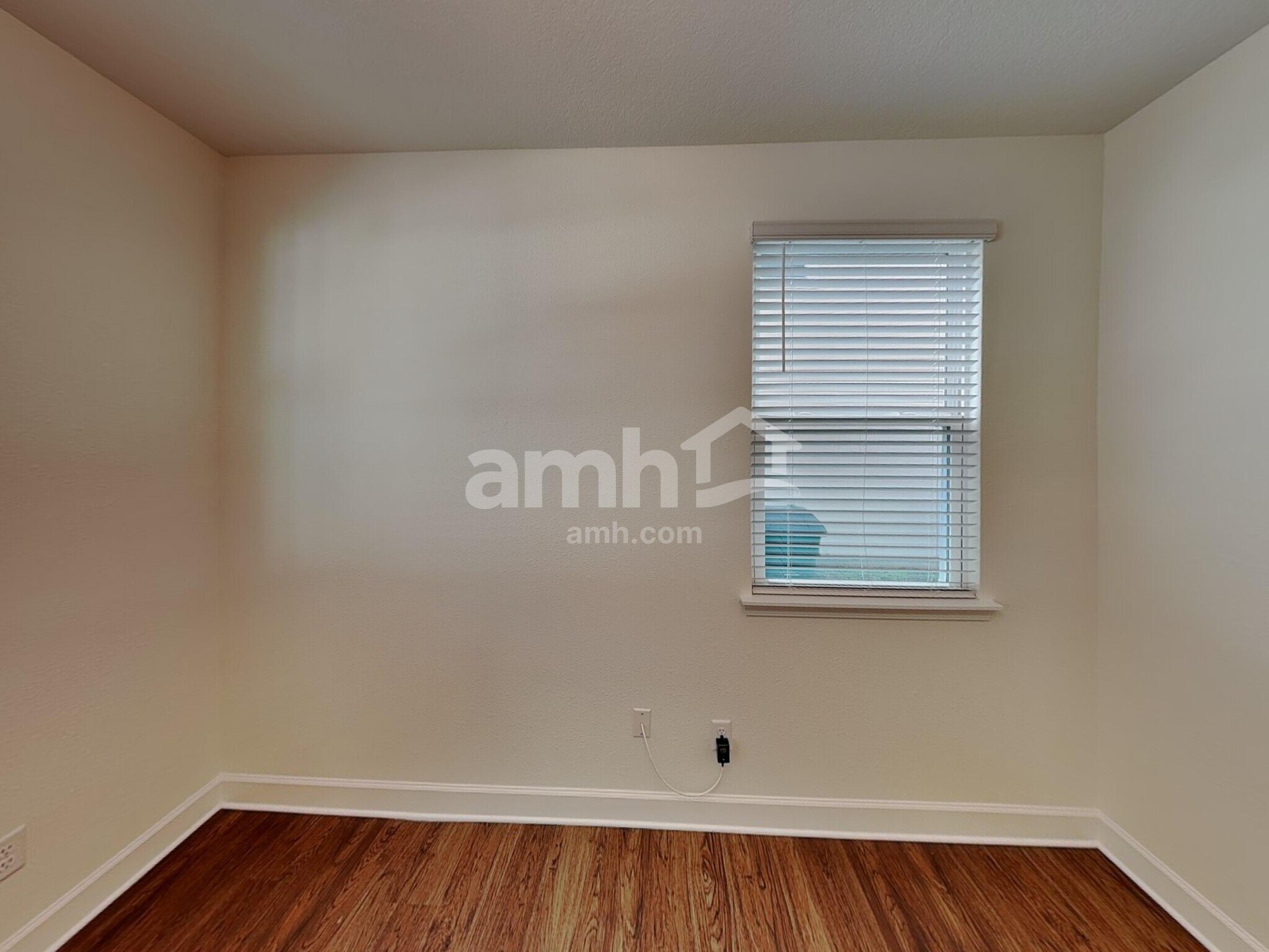 Building Photo - 378 Sandstone Dr