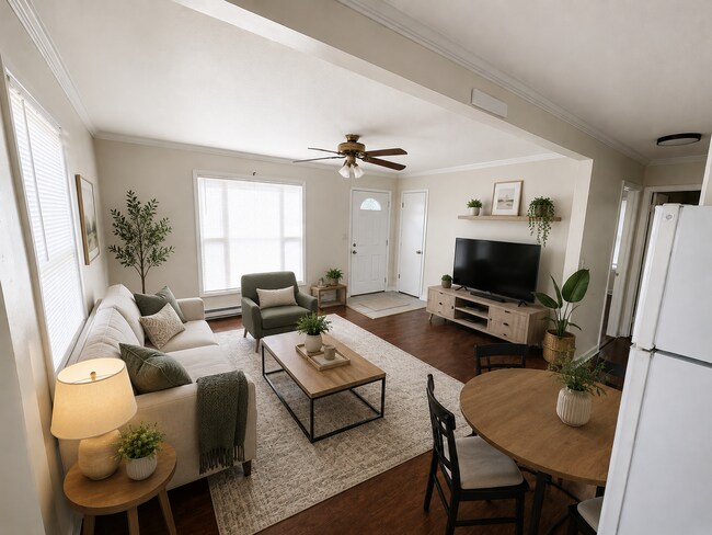 Building Photo - Cozy 2BD/1BA house in Wolverine Lake with hardwood floors