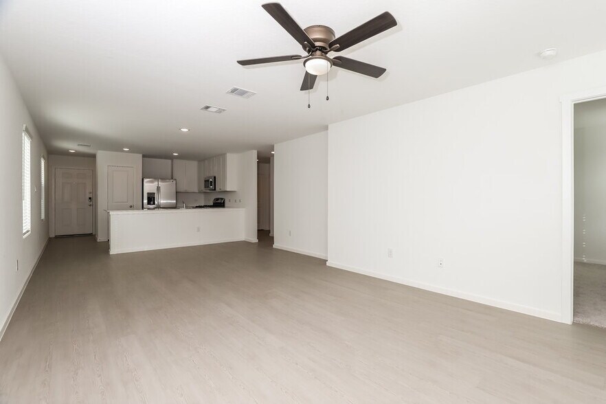 Building Photo - 2210 Burnet Rose